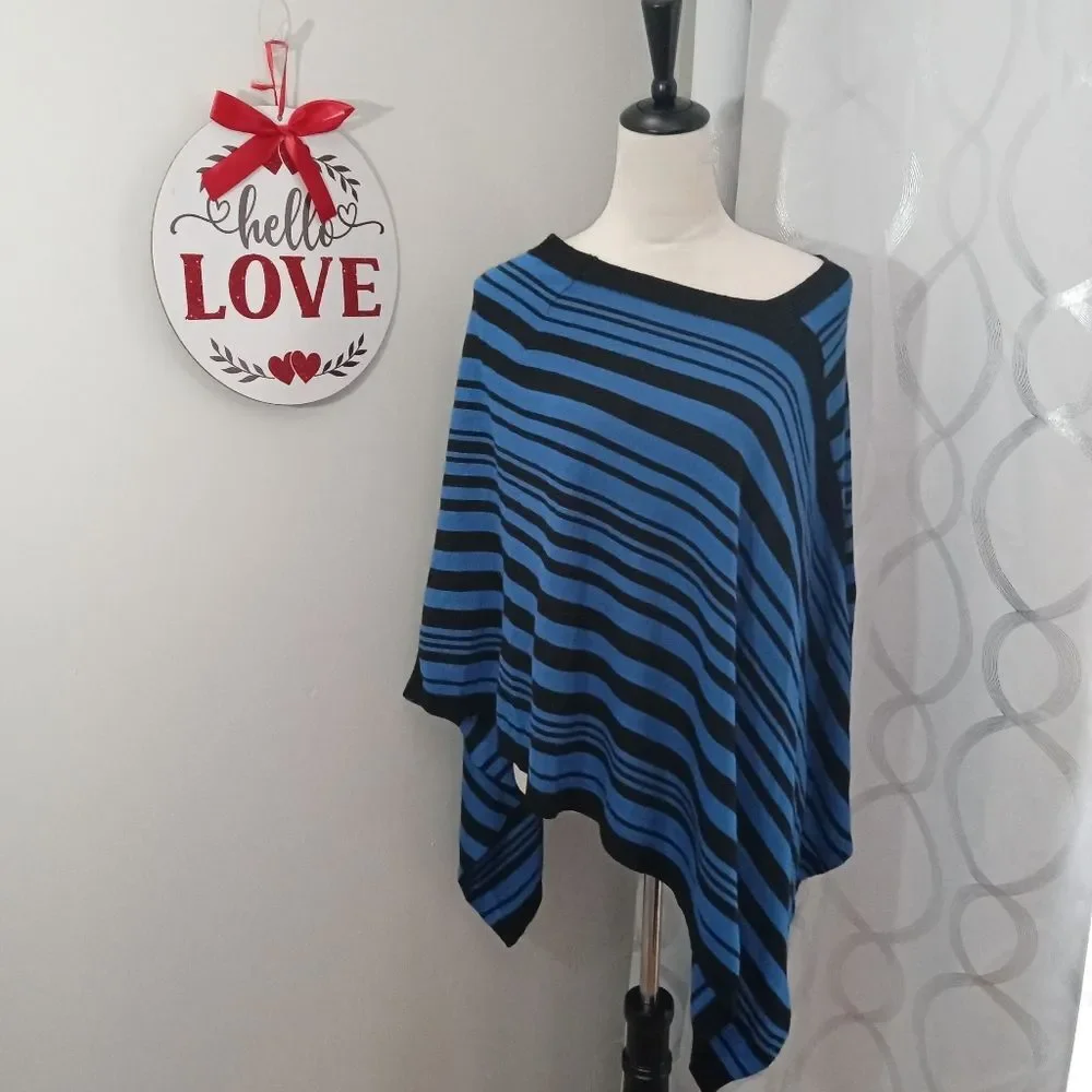 Ellen Tracy Blue and Black Shimmer  Pancho/ Shawl Size M/l